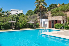 ViVi Homes - Casa Skye Pool, Terrace & Sea View